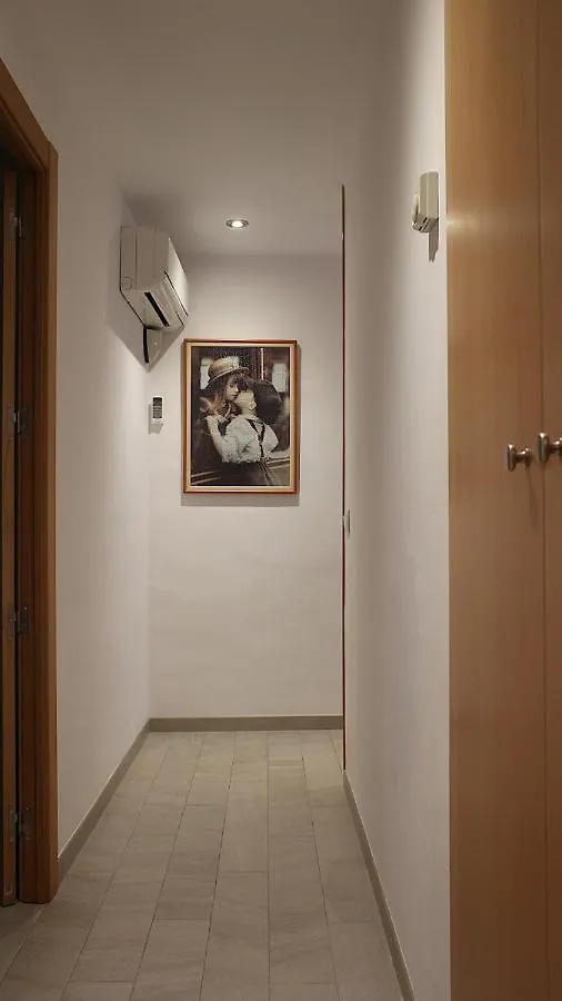 Apartament Margarit Girona 0*,  Spain